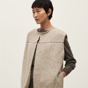 Babaa Vest No. 83 - mist, like new